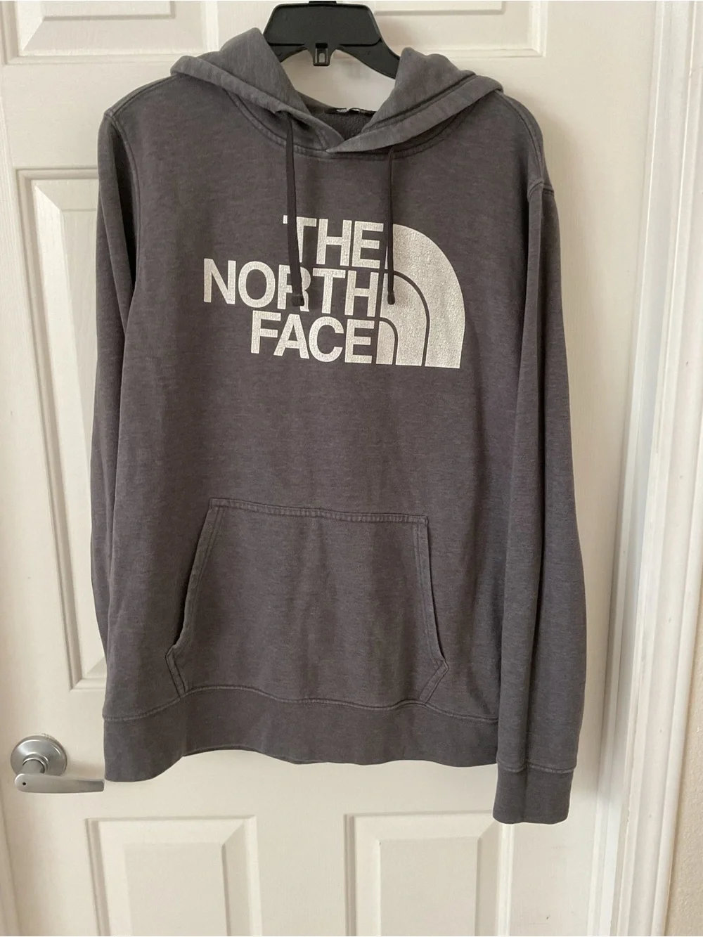 The North Face Men's Charcoal Gray Logo Pullover Hoodie